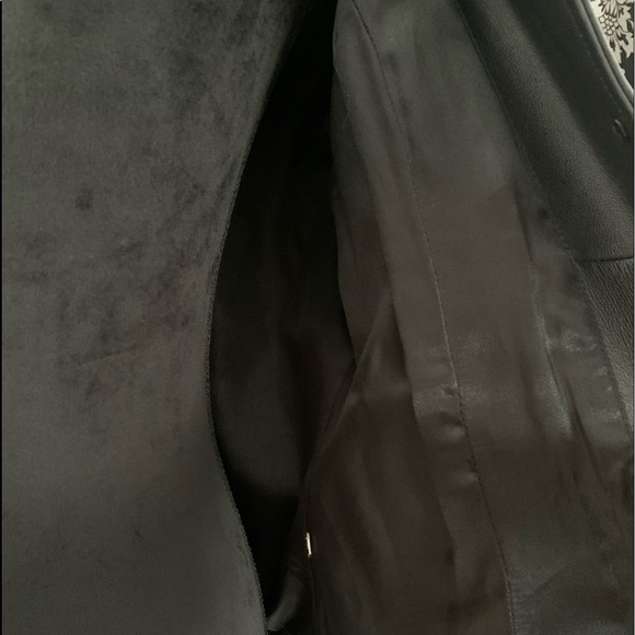 🦇 Vintage 90’s Leather Jacket 🦇 - Picture 11 of 12